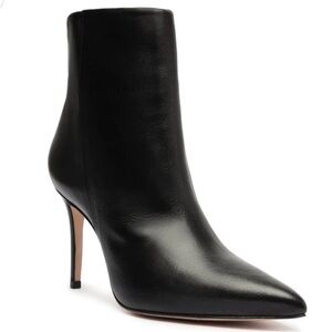 $228 SCHUTZ Boot size 8.5 black Mikki Bootie, Stiletto Heel